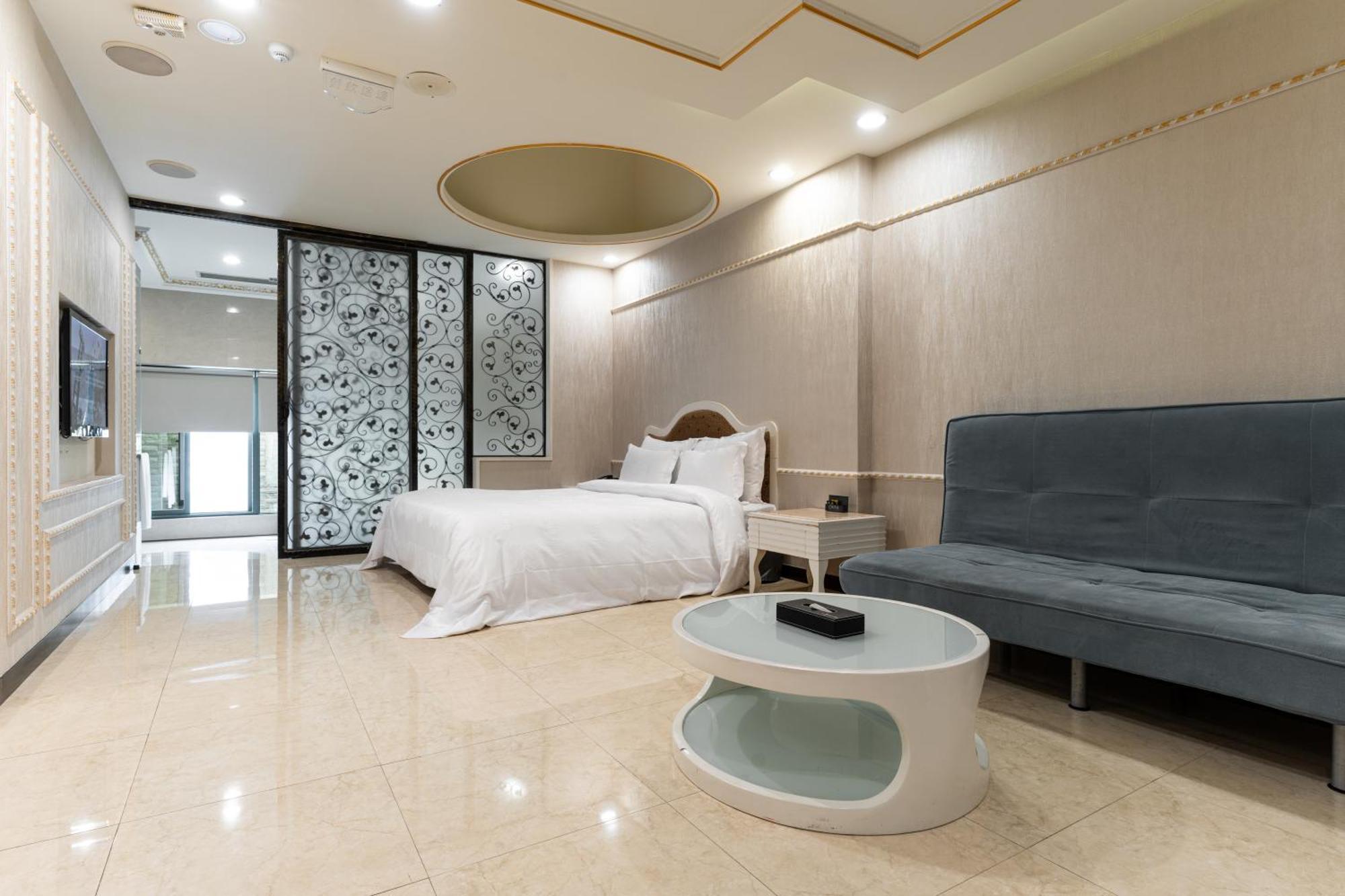 Ohya Chain Boutique Motel-Xinying Bagian luar foto