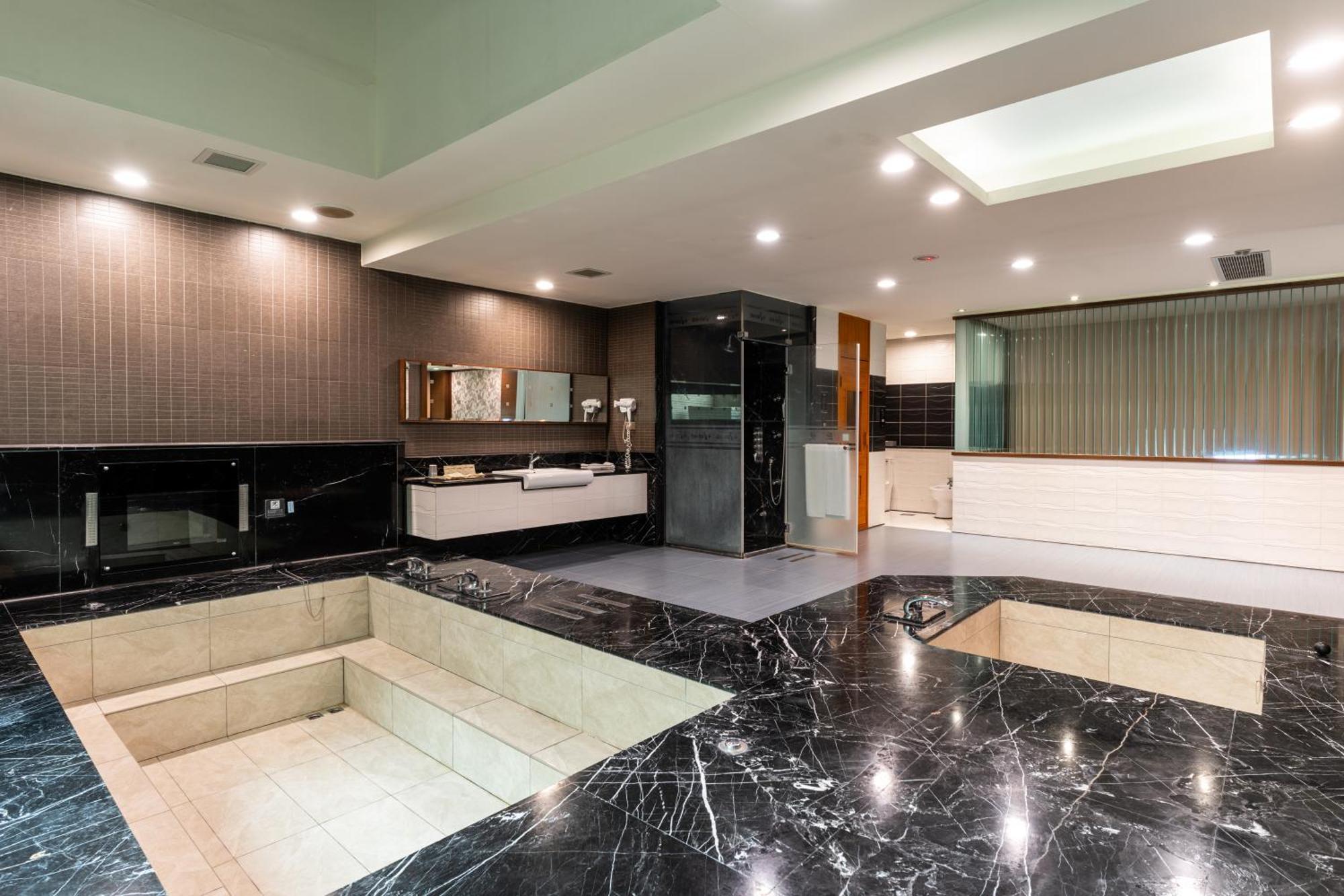 Ohya Chain Boutique Motel-Xinying Bagian luar foto
