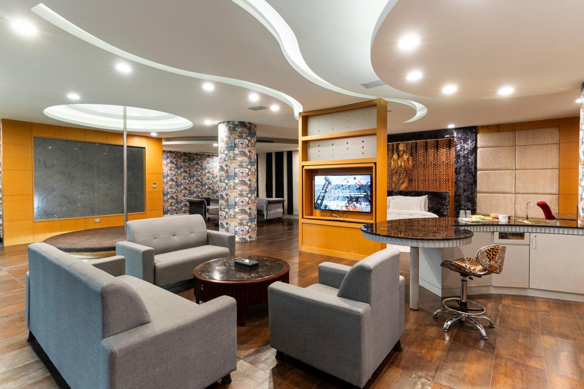 Ohya Chain Boutique Motel-Xinying Bagian luar foto