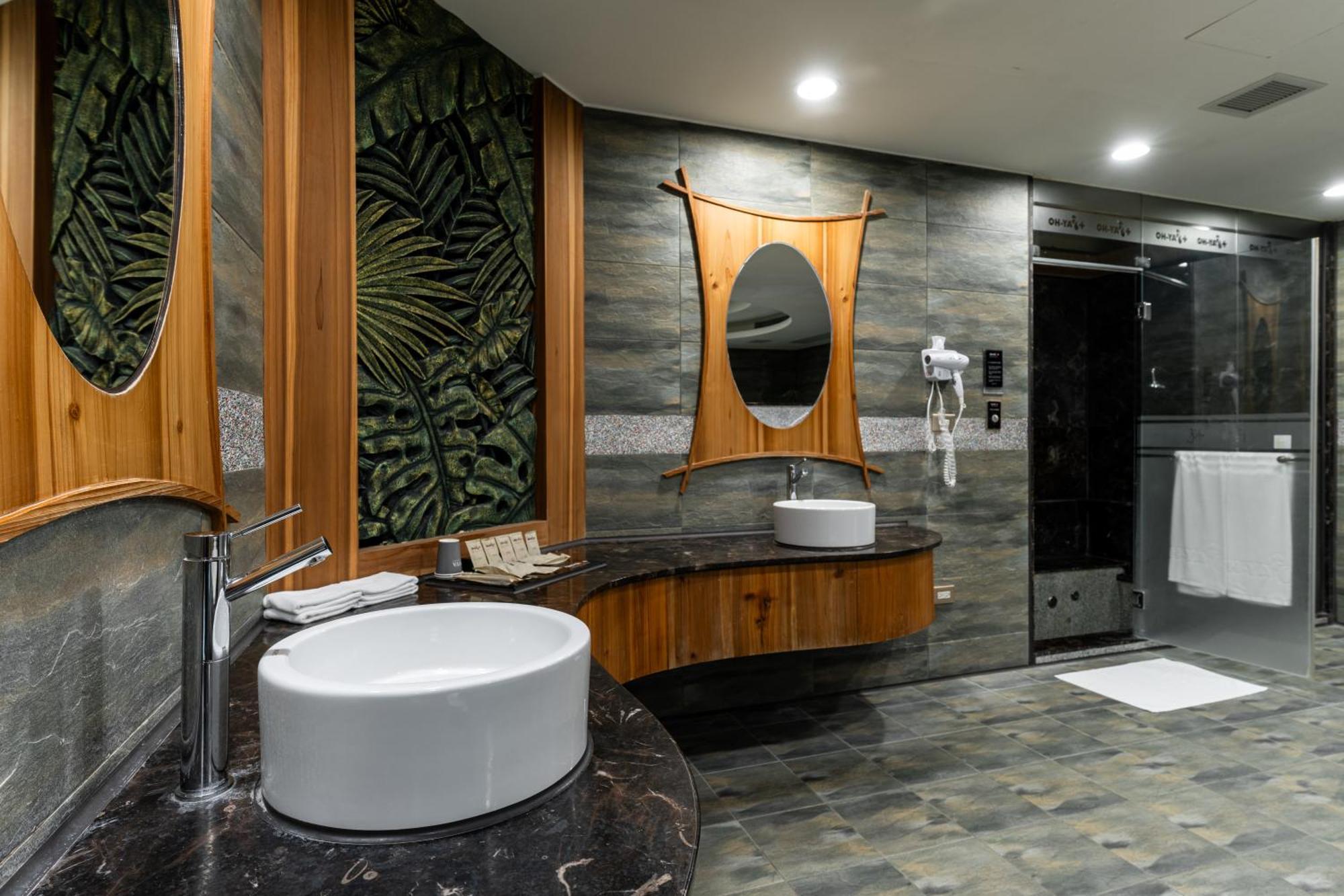 Ohya Chain Boutique Motel-Xinying Bagian luar foto