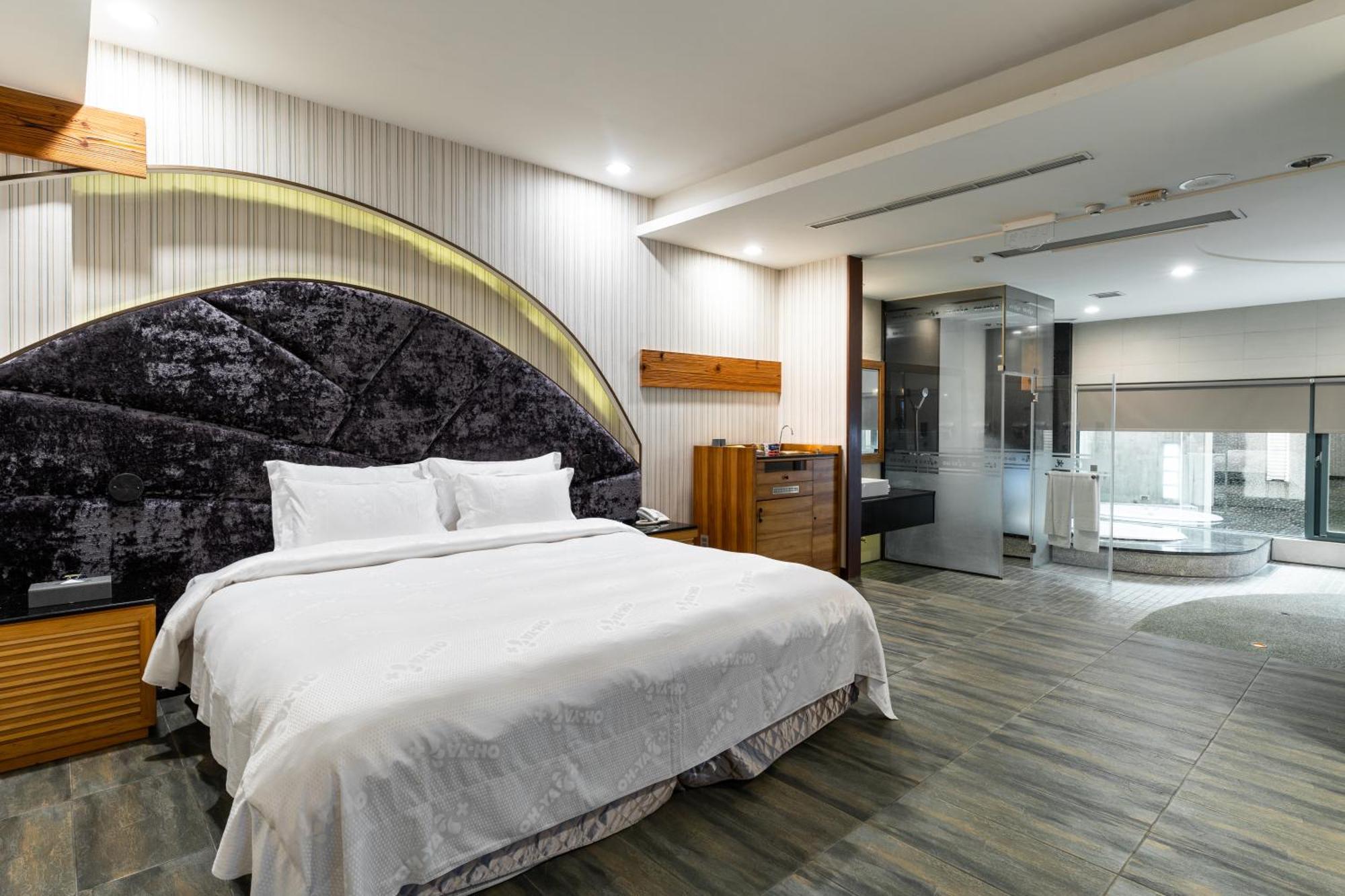 Ohya Chain Boutique Motel-Xinying Bagian luar foto