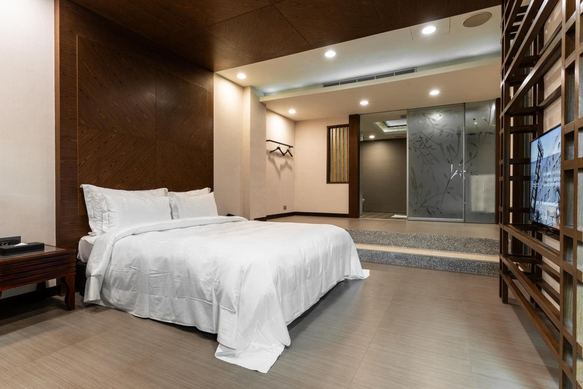 Ohya Chain Boutique Motel-Xinying Bagian luar foto