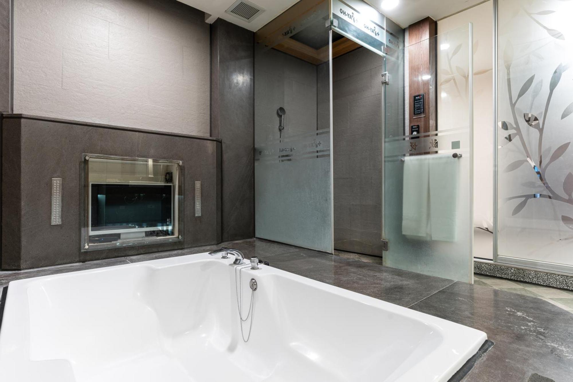 Ohya Chain Boutique Motel-Xinying Bagian luar foto