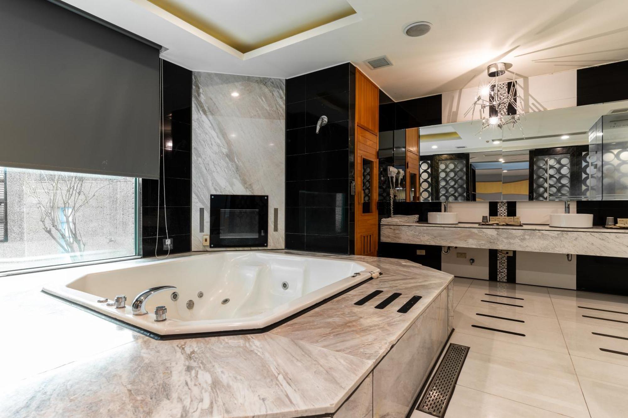 Ohya Chain Boutique Motel-Xinying Bagian luar foto
