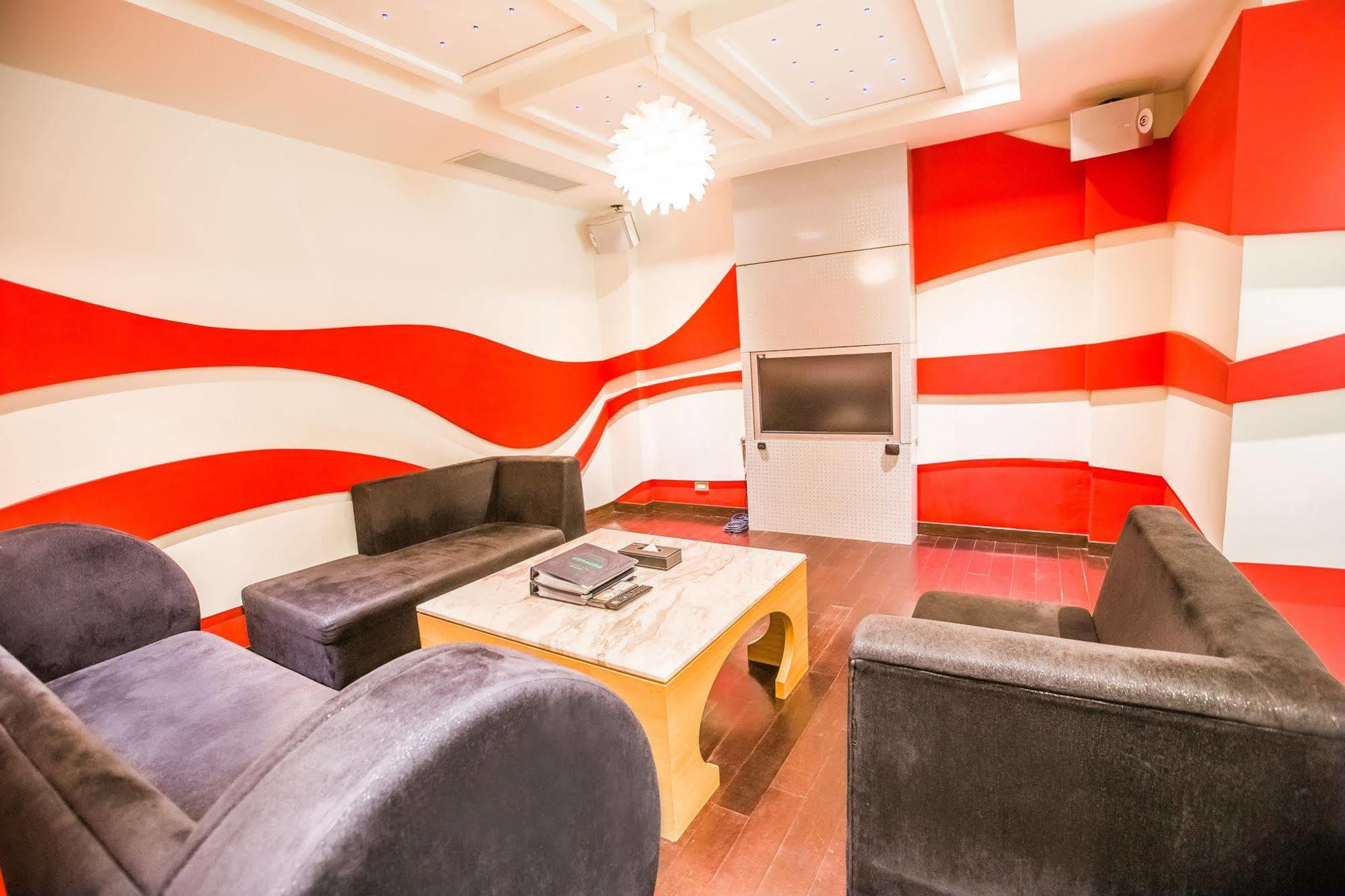 Ohya Chain Boutique Motel-Xinying Bagian luar foto