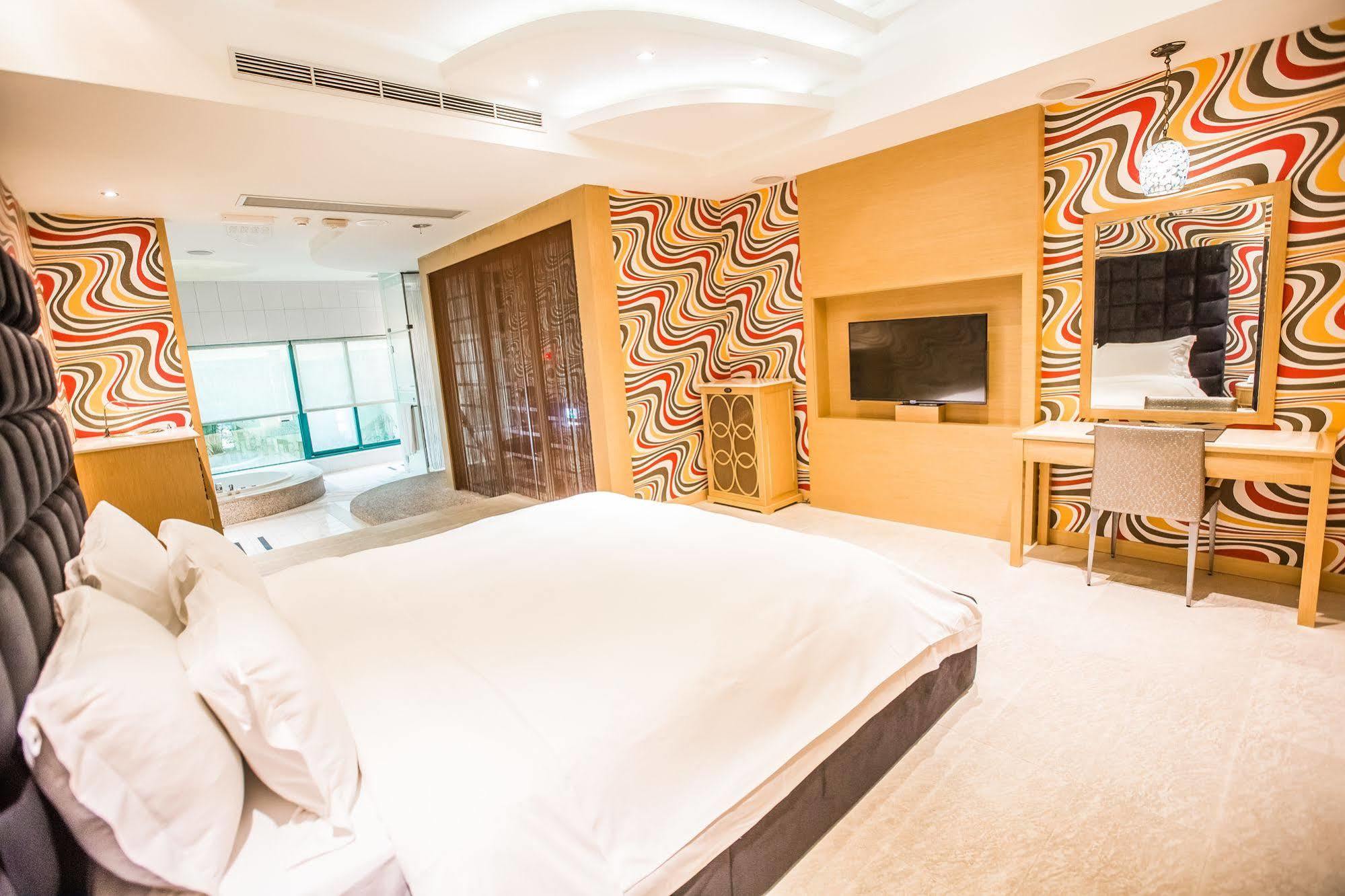 Ohya Chain Boutique Motel-Xinying Bagian luar foto
